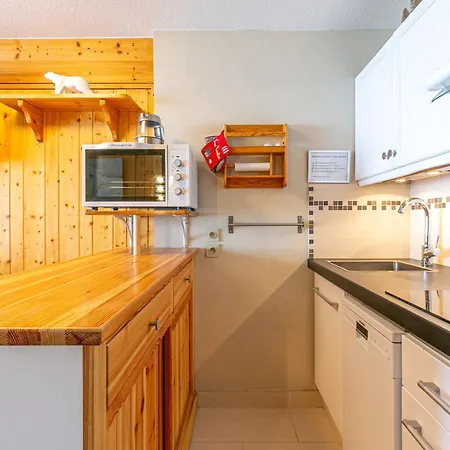 Coquet Avec Balcon, Wifi, 2 Pieces, *